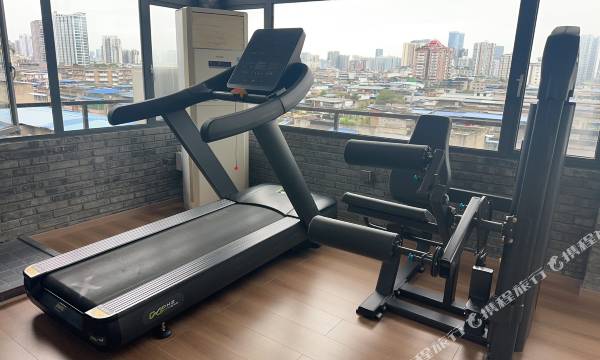 Zaoyuan Hotel ( Chengdu Kuanzhai Alley，TCM provincial Hospital Metro Station,Chengdu)