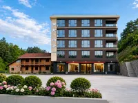 Wangye Mountain Lodge Hotel (Longhui Huayao Huxingshan)