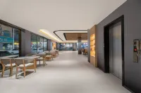 鉑頓麗呈飯店（徐聞文化廣場城東大道店） - 停車場