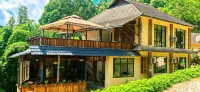 Bamboo & Cloud Villa, Jingmai Mountain - parking