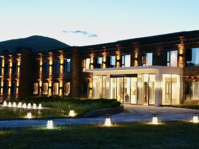 Kangding Gedaqin Manor (Tagong Grassland)
