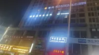 Shell Hotel Nanchong - parking