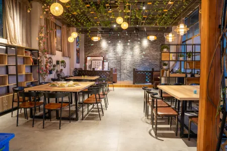 Shanglin Muyunge Homestay Отели в г. Шанлинь