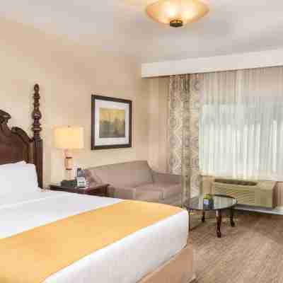 Ayres Suites Ontario at the Mills Mall - Rancho Cucamonga Rooms