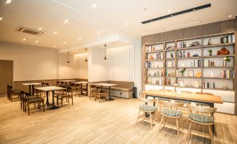 HanTing Hotel (Guangzhou Feixiang Park Subway Station)