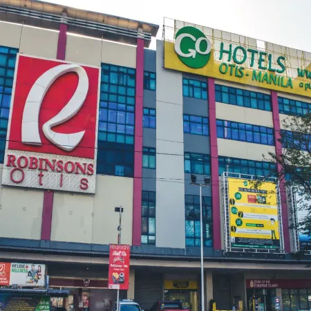 Go Hotels Otis - Manila Отели рядом с достопримечательностью «Золотая мечеть»