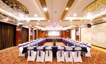 Days Hotel & Suites China Town(Wuyi Square)