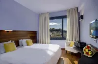 Athens Center Square Hotel