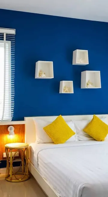 ห้องเตียงใหญ่ พร้อมระเบียง