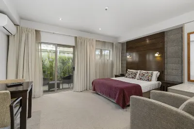 Boulcott Lodge Hotels in 