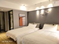 武汉富丽公寓 - 温馨日式投影双床房