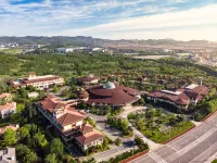 Holiday Inn DALIAN HOT SPRING by IHG 大連発現王国周辺のホテル