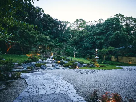 Ooedo Onsen Monogatari Premium Shirahama Gyoen（Old:Yukai Resort Premium Shirahama Gyoen）