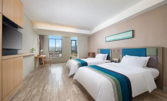 Homeinn Selected Hotel (Lincang Washan Fengcheng Railway Station)