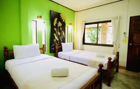 Sabaidee House Отели рядом с достопримечательностью «Wat Trapang Ngoen»