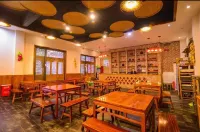 Hongya Valley Inn فنادق في بينغ شان