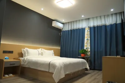 Ruoqiang Galaxy Hotel  호텔