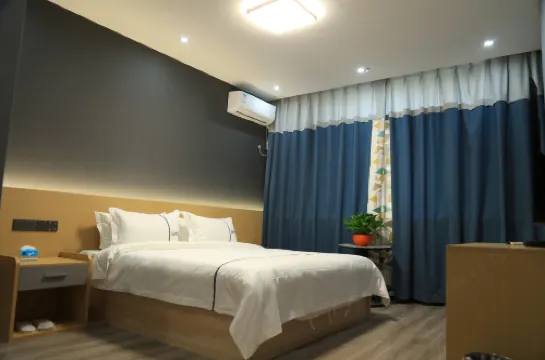 Ruoqiang Galaxy Hotel