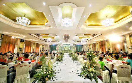 Bobai Baolilai Hotel Отели рядом со станцией Bobai Railway Station