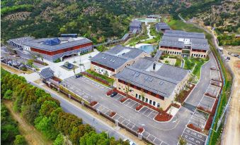 Yunsu Hotel (Cixi Shanglin Lake)