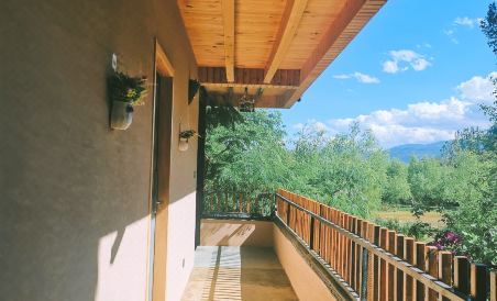Wuyuan Shiwai Liyuan Good Morning Sun Moonju Lake View Inn - Housity