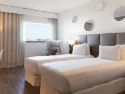 AC Hotel Paris le Bourget Airport Hôtels à : Le Bourget