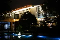 Hanzhong Tianhan Langyue Hotel Hotels near Hanzhong Mount Longtoushan International Tourism Resort