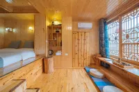 Floral Hotel ·  Buddha top mountain fanyin Mountain House Hotels in Shiqian
