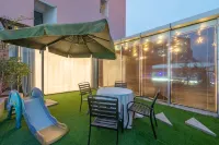 Baiyi Hotel (Yangcheng Lake Park Science and Technology City Neighborhood Center) Hotels near Zhongyuansi Commercial Street