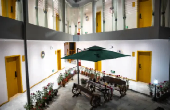 Yunzhishang Hotel