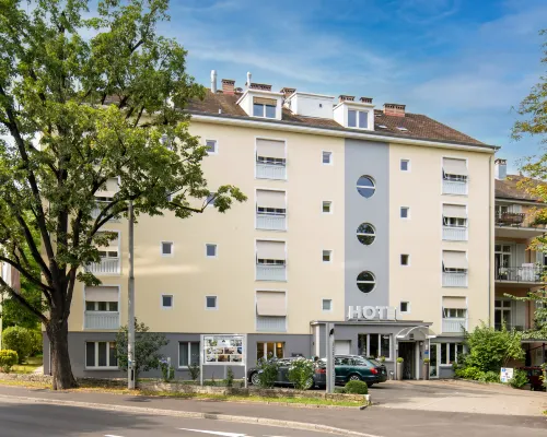 Hotel Spalentor - Ihr Sympathisches Stadthotel Hôtels à proximité de : Porte de Spalen