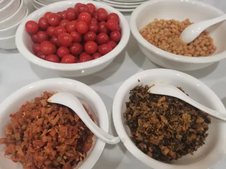 Hongye Hotel Отели рядом с достопримечательностью «yi cui hu gong yuan»