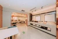 Xingyi Hotel (Beijing Temple of Heaven Dongmen Subway Station)