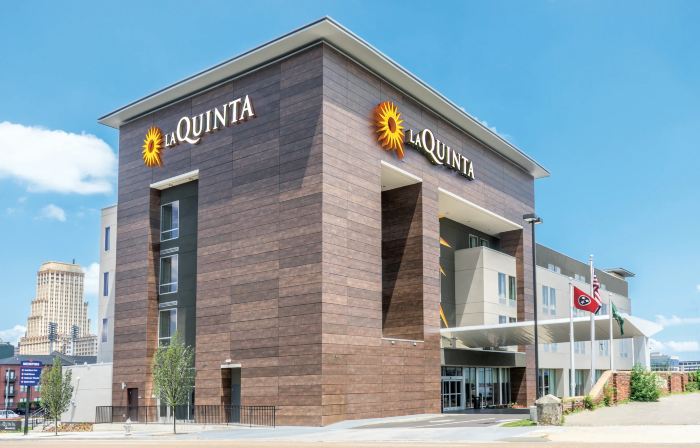 La Quinta Inn & Suites by Wyndham Memphis Downtown