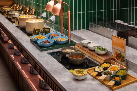 Orange Wuhan Optics Valley Chuangye Street Hotel Отели рядом с достопримечательностью «China University of Geosciences»