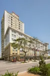 A25 Hotel - 705 Lac Long Quan Các khách sạn gần Chợ đầu mối phía Bắc