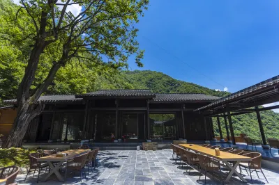 Persimmon Tree Homestay Hotels in Pingwu