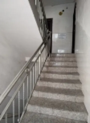 Tongxiang Huxing Apartment (Runda International Branch)