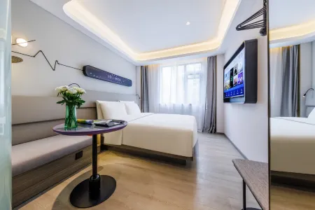 Atour X Hotel Shanghai Hongqiao National Exhibition and Convention Center Zhuguang Road