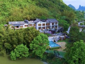 Yangshuo Wude Jiayuan Lvju Resort Hotel (Yulonghe Scenic Area Longtan Wharf Branch)