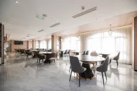 Starway Hotel (Nanle, Puyang) - parking