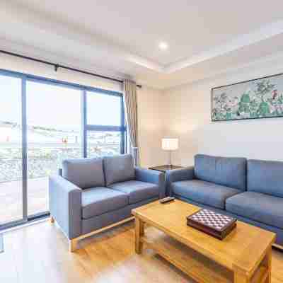 Snow Pine Apartment Rooms