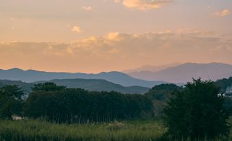 Xishuangbanna Jinghong Neverwinter Hotel