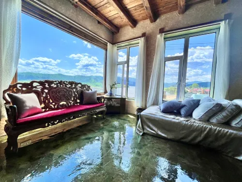 Shanju Leyuan Homestay - parking