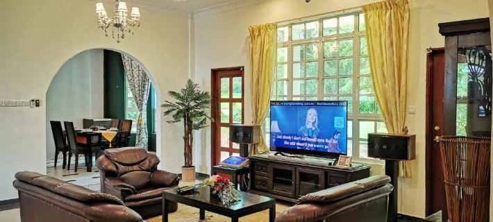 Yussy Homestay at Afamosa Bungalow Hotels in Pegoh