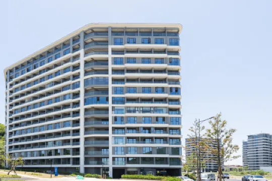 Zhujiajian Summer Solstice Sea Resort Hotel (Centipede Zhi Wharf)