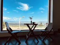 Wayne Shiangoo Hotels in Tekes