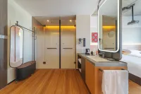 Joying Hotel