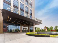 Grand Madison Hexin Outlets Hotel Hotels near Xiangyang Liuji Airport