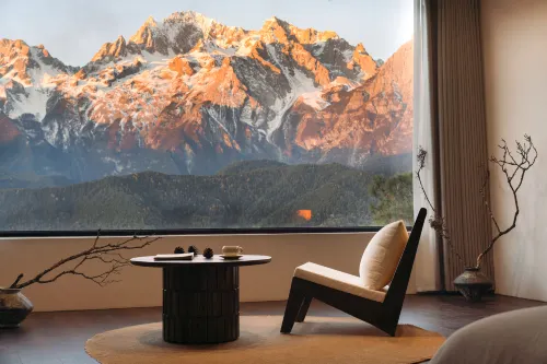 Lijiang Yulong Manshron Snow Highlands Villa - pet friendly